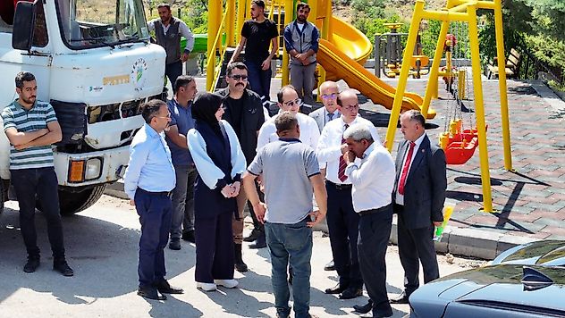 Yeşilyurt'ta Deprem Konutlarına Ulaşım İçin Asfalt Çalışması Başladı