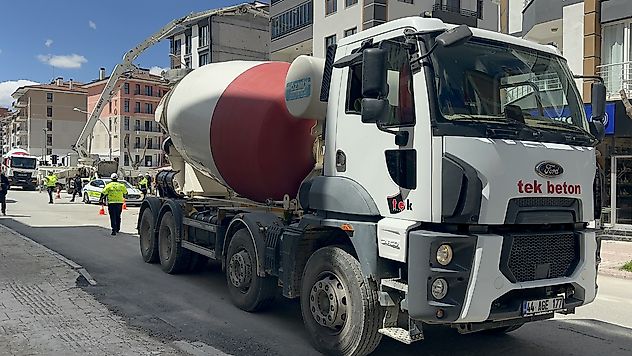 Yeşilyurt'ta Feci Kaza: Yaşlı Kadın Hastaneye Kaldırıldı