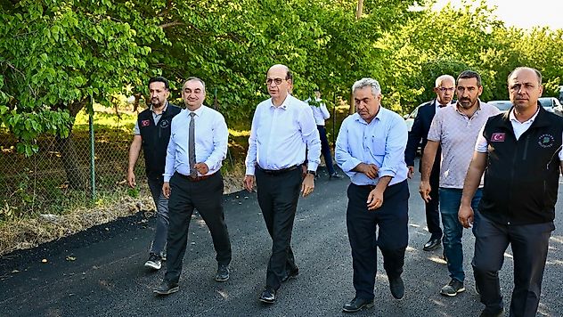 Yeşilyurt'ta İki Yılda 610 Kilometre Yol Yapıldı