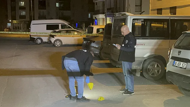 Yeşilyurt'ta Silahlı Saldırı: İş İnsanı Yaralandı
