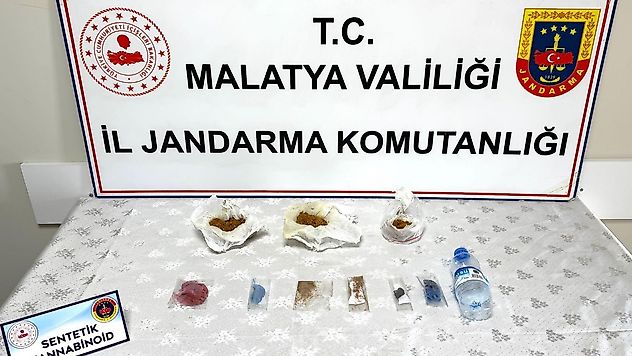 Yeşilyurt'ta Uyuşturucu Operasyonu: 700 Gram Bonzai Ele Geçirildi