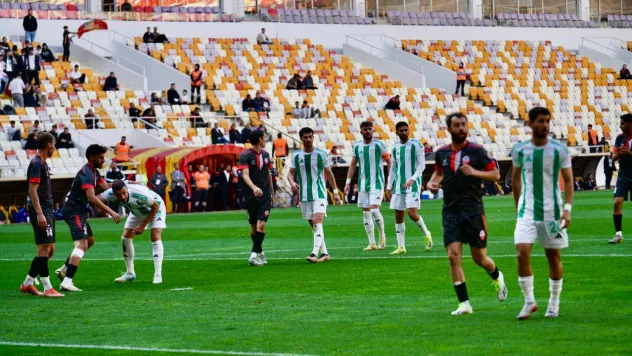 Yeşilyurtspor Evinde Yıkıldı!