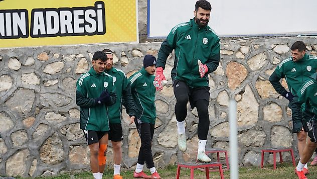 Yeşilyurtspor Play-Off'u Zorluyor