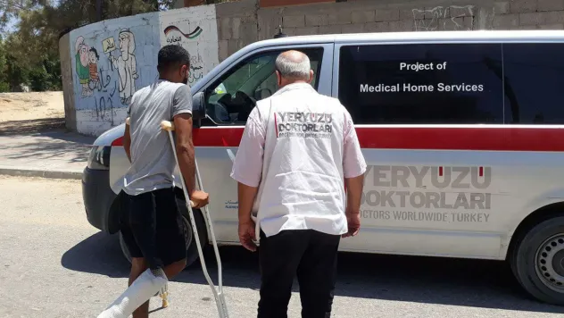 Yıkımın Ortasında Umut: Yeryüzü Doktorları Gazze'de Sağlık Hizmetlerini Yeniden Başlattı