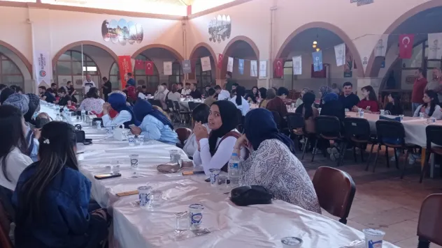YKS Öncesi Öğrencilere Moral Desteği