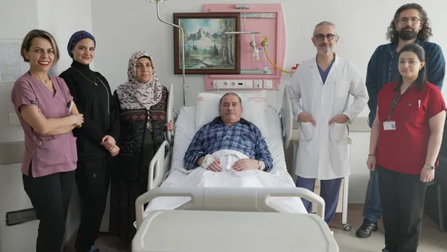 Yüksekten Düşen Hastanın Aort Yırtığı Kapalı Yöntemle Onarıldı