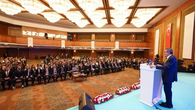 Yusuf Tekin: 2013'te YLSY burslarını FETÖ vesayetinden kurtardık