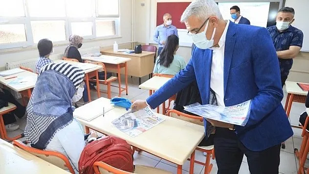 Yüz Yüze Eğitime Başlayan Öğrencilere Moral Ziyareti