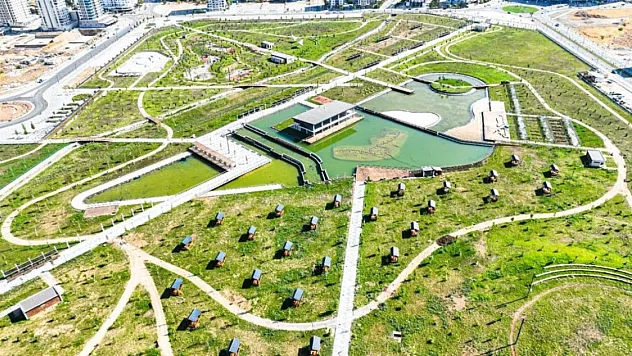 Yüzüncü Yıl Parkı ve Çevresinde Güvenlik ve Trafik Denetimleri Aralıksız Sürdürülüyor