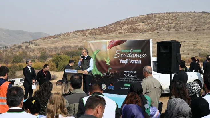 Malatya'da '11 Kasım Milli Ağaçlandırma Günü'nde 2 bin 200 Fidan Toprakla Buluştu