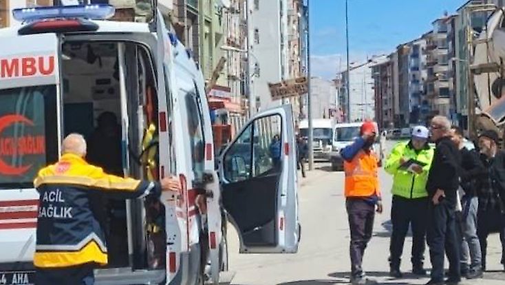 Malatya’da Yolun Karşısına Geçmek İsteyen Yayaya Otomobil Çarptı