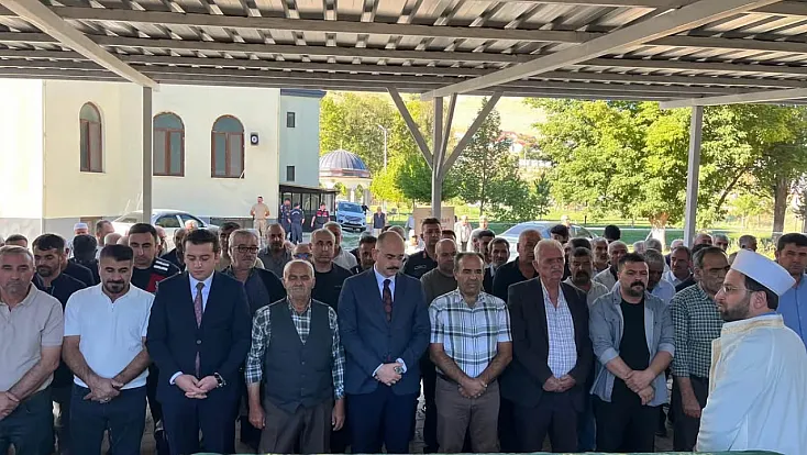 Şehit Hakan Artuç’un Annesi Son Yolculuğuna Uğurlandı