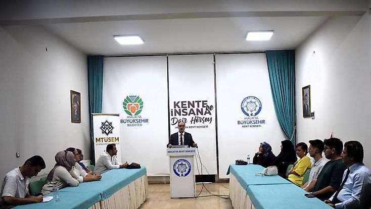 STK’larda Gönüllülük ve Zaman Yönetimi Masaya Yatırıldı
