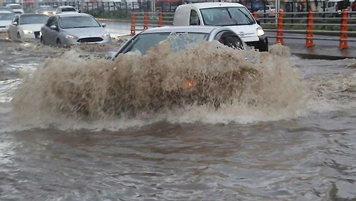Türkiye İçin Yeni Hava Tahmini: Doğuda Sağanak, Batıda Sis ve Pus
