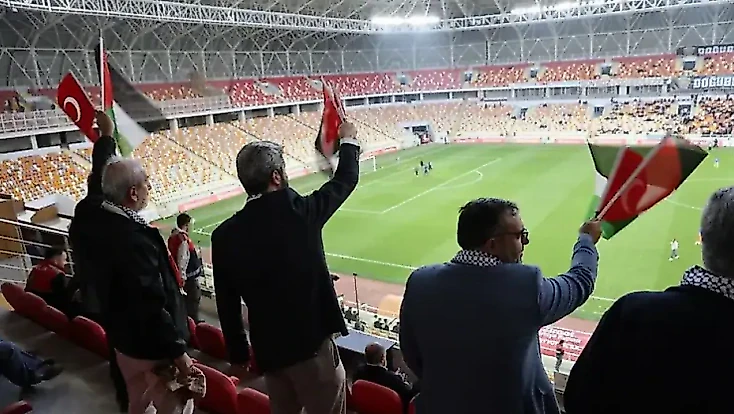Yeşilyurtspor Maçında Tribünler Filistin İçin Tek Ses Oldu