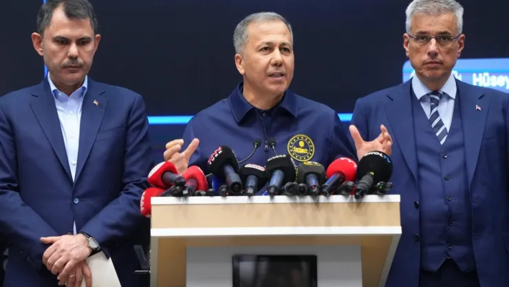 127 artçı sarsıntı kaydedildi, ekipler 4 günde hasar tespit çalışmalarını bitirecek