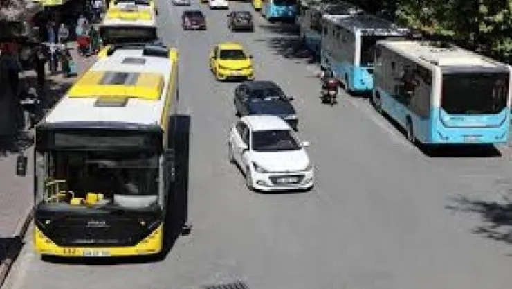 65 Yaş Üstü Vatandaşların Otobüs Biniş Kartları Kullanıma Açıldı