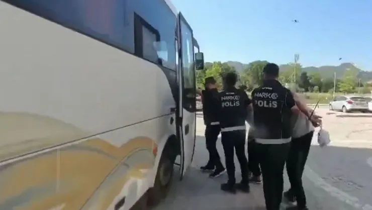 72 ilde uyuşturucu operasyonu: Bin 933 şüpheli yakalandı