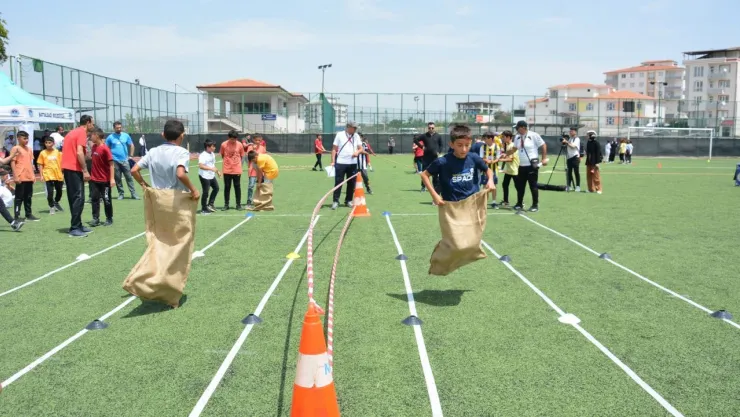 77'den 7'ye Geleneksel Çocuk Oyunları Şenliği