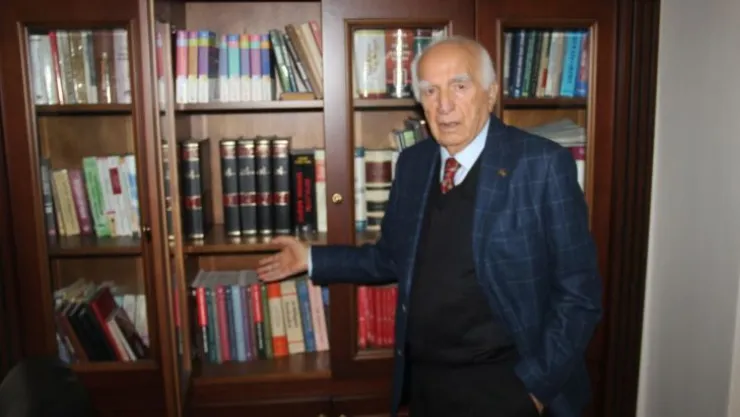 90 yaşında 6'ıncı kitabını çıkardı