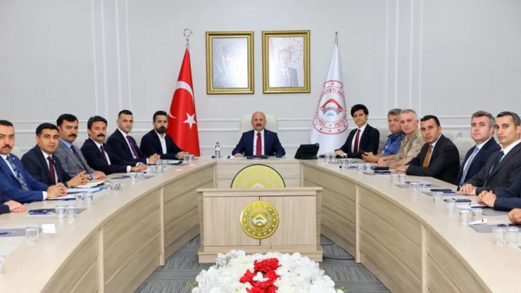 Adıyaman'da sokak hayvanları için yol haritası belirlendi