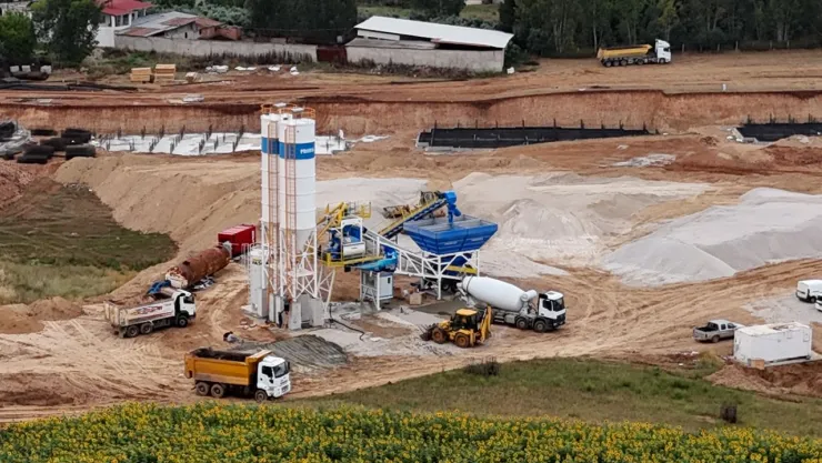 Afet Bölgesinde Beton Üretimi Zirveye Ulaştı