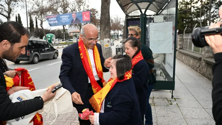 AK Parti Malatya Büyükşehir Belediye Başkan Adayı Sami Er, Seçim Gezilerini Sürdürüyor