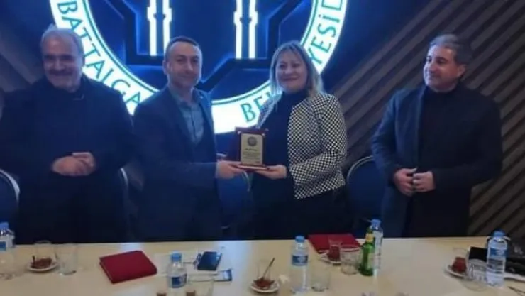 Akçadağ Dayanışma Derneği Yönetim Kurulu Toplantısını gerçekleştirdi