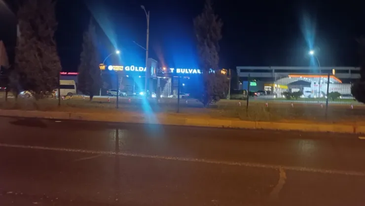 Akşit Bulvarı Yalnız Bırakıldı, Bisikletler Kayboldu: Yağlıcı'dan Sert Çıkış