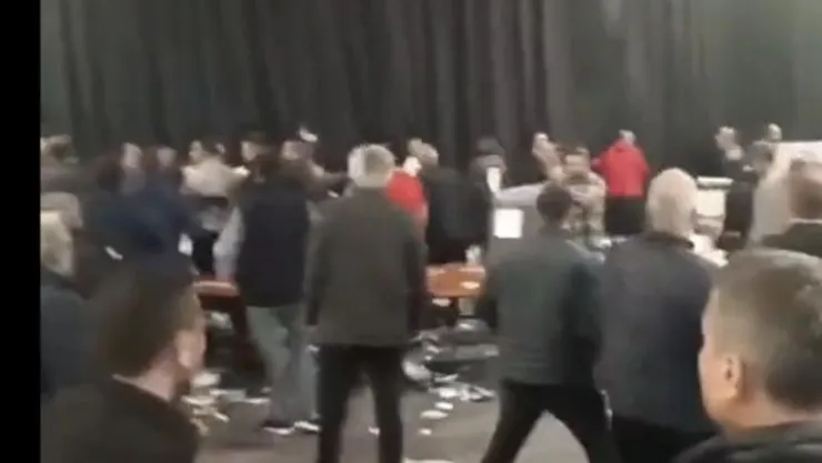 Ankara'da İYİ Parti temayül yoklamasında kavga