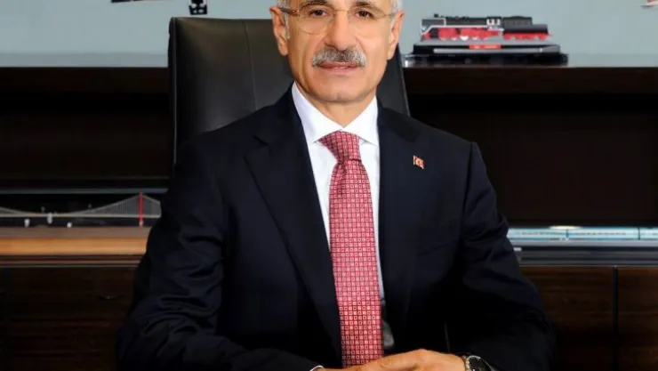Antalya  ve Trabzon Havalimanları Dün Yapılan Uçuşlarla Tüm Zamanların Rekorlarını Kırdı