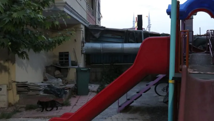 Apartman Sakinleri İsyan Etti , 'Mahallede İstemiyoruz'