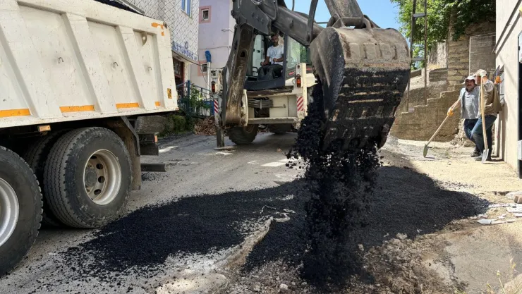 Asfalt Yama Çalışmaları Başladı