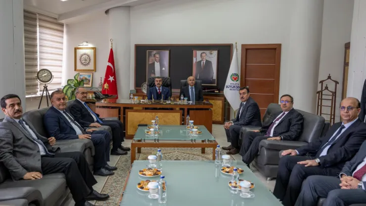 Bakan Yusuf Tekin'den Malatya Büyükşehir Belediyesi'ne Ziyaret