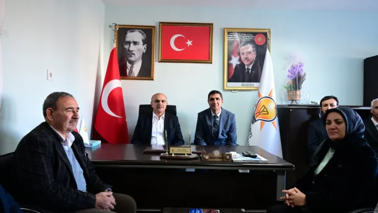 Başkan Er Yazıhan İlçesini Ziyaret Etti