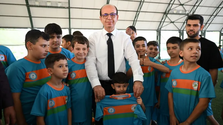 Başkan Geçit, Futbol Kursunda Geleceğin Yıldızlarıyla Buluştu