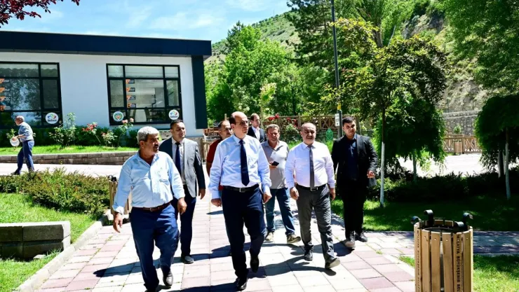 Başkan Geçit, Horata, Banazı Ve Konak'ta Devam Eden Yatırımları İnceledi