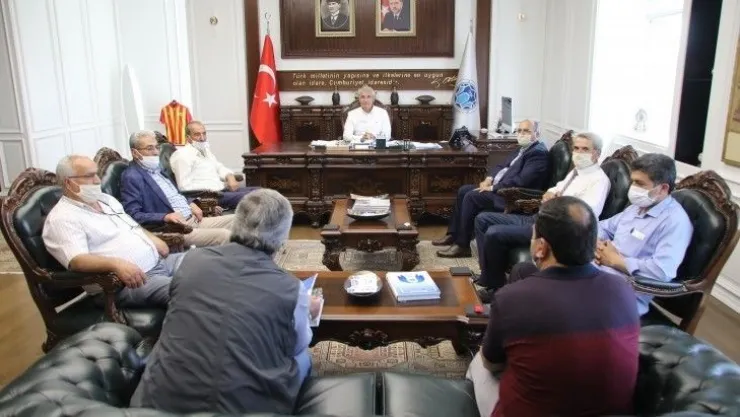 Başkan Güder, Yapılacak Yeni Yatırımları Muhtarlarla Paylaştı