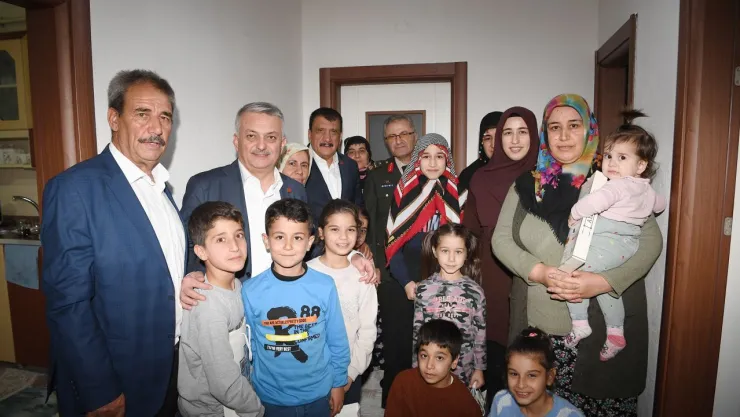 Başkan Gürkan Cumhuriyetimizin 100. Yılında Asırlık Çınarları Ziyaret Etti