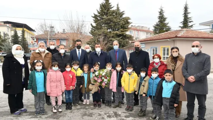Başkan Gürkan, Hacı İbrahim Işık İlkokulunu Ziyaret Etti