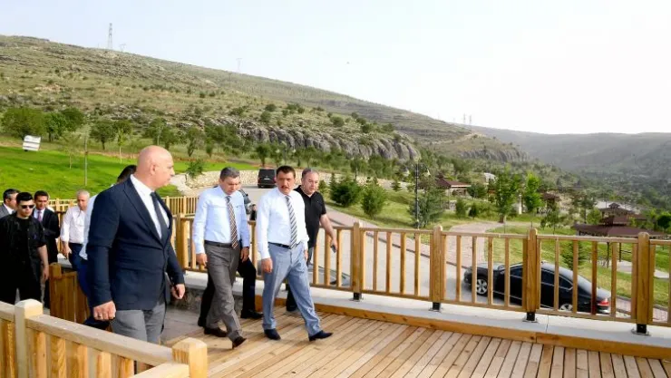 Başkan Gürkan Vali Şahin ile birlikte Beydağı Tabiat Parkında incelemelerde bulundu
