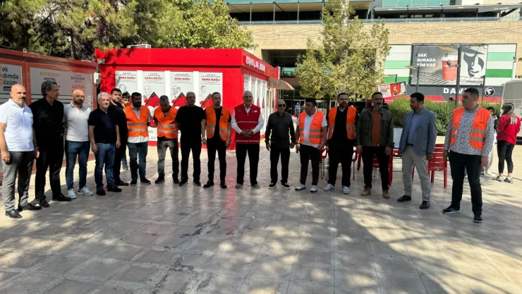Başkan Karademir: 'Sadece İş Dünyasında Değil, İnsanlığa Hizmette de Varız'