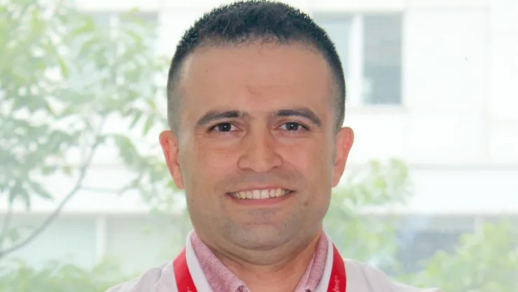 Bebekleri Öpmeden Önce İyi Düşünün!