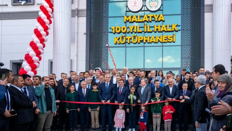 Bölgenin En Kapsamlı Ve Modern Kütüphanesi Malatya'da Açıldı