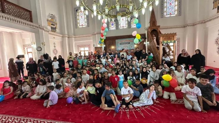 'Bu Yaz Camideyim' Programı Büyük Coşkuyla Tamamlandı