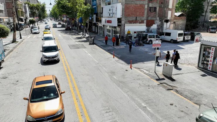 Büyükşehir Belediyesi 13 Noktada Geçici Park Alanları Oluşturdu