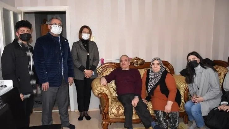 Büyükşehir Belediyesi Sağlık Ve Sosyal Hizmetler Daire Başkanlığı'ndan Anlamlı Ziyaret