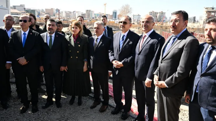 Büyükşehir'de Sami Başkanımla Kol Kola Girip Bütün Sözleri Yerine Getireceğiz