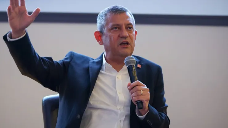 CHP'de kurultay tartışmaları: Özel, mahkeme kararlarını değerlendirdi