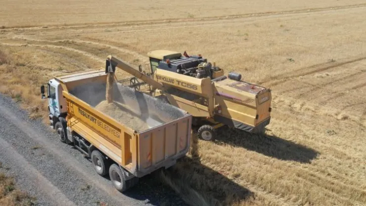 Çiftçilerimize Ücretsiz 21 Ton Arpa Teslim Ettik